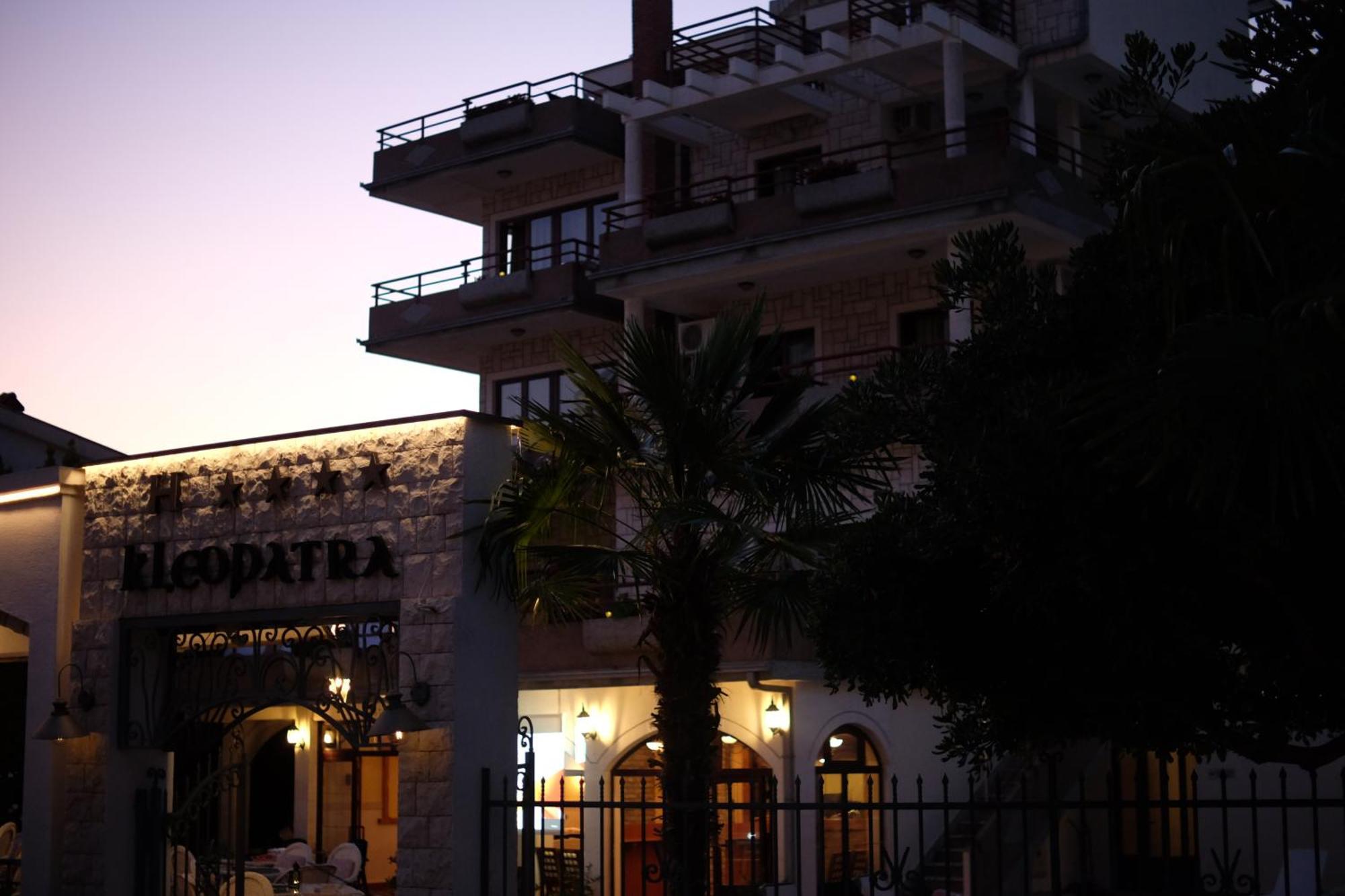 Hotel Kleopatra Улцинь Екстер'єр фото